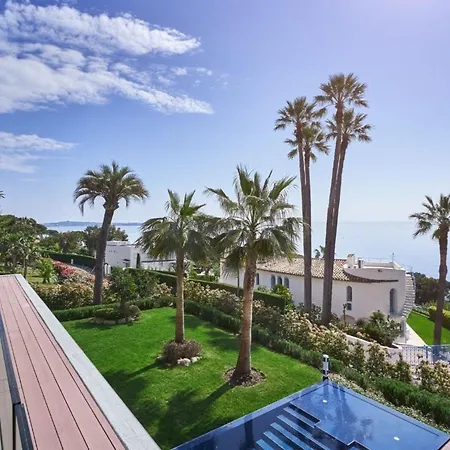 Διαμέρισμα # Important Notice Before Request Read Carefully # Before Making A Reservation Request, Please Read What Is Written In My Profile Host At Bottom Of Page Otherwise Your Request Will Be Rejected # Luxury In #